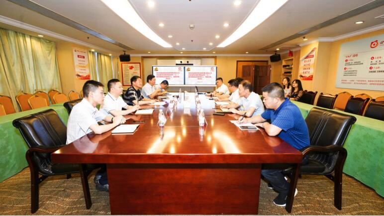 bifa必发集团集团党委召开“八一”慰问座谈会