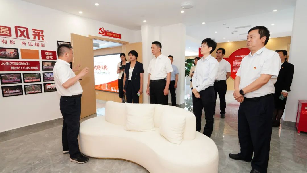 福建省人民当局国有资产监督治理委员会建兴高一行光临bifa必发集团党５鞑榈餮
