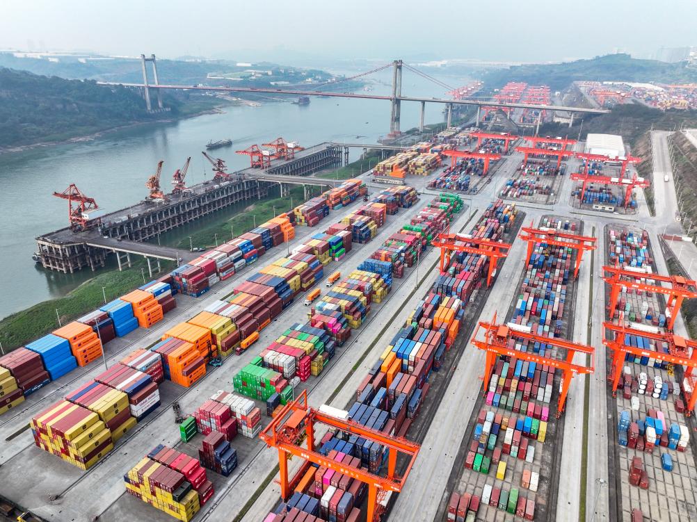 两会世界眼丨向世界传递“中国信念”——海表热议2025年中国经济增长指标