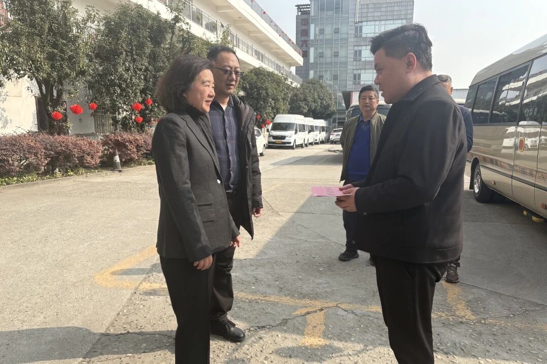 ecc48e2b-6e7c-4156-a032-0096b0456ba2